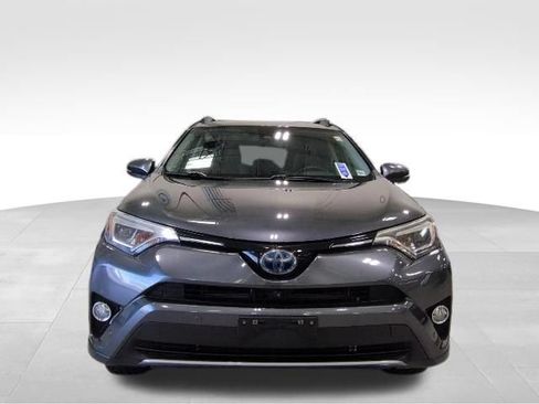 Used 2018 Toyota RAV4 Limited w/ Advanced Technology Package AWD/4WD image 4