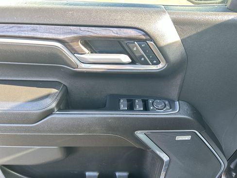 Used 2023 Chevrolet Silverado 1500 LTZ image 3