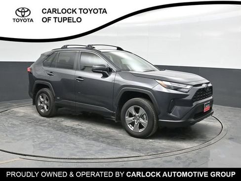 Used 2025 Toyota RAV4 LE image 5