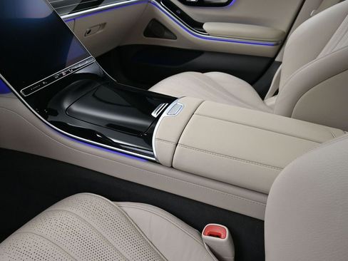 Used 2023 Mercedes-Benz S 580 4MATIC Sedan image 21