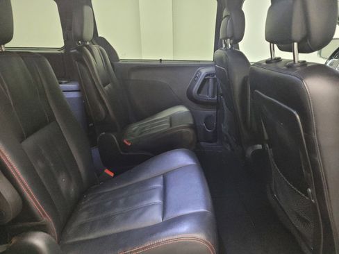 Used 2019 Dodge Grand Caravan GT FWD image 19