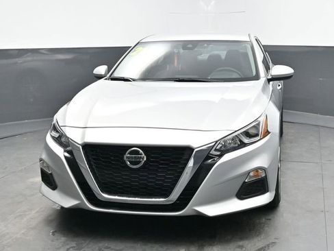 Used 2021 Nissan Altima 2.5 S image 2