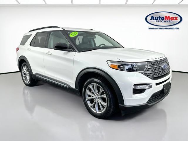 Used 2023 Ford Explorer XLT w/ Equipment Group 202A AWD/4WD image 1