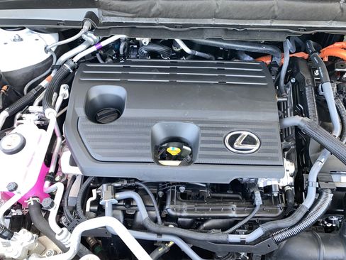Used 2026 Lexus RX 450h AWD w/ Convenience Package image 24