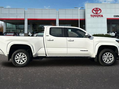 New 2025 Toyota Tacoma SR5 image 4