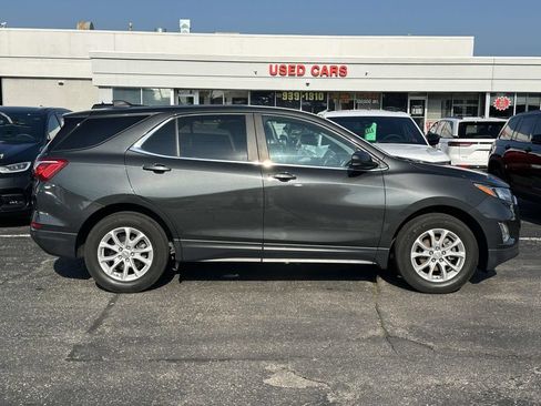 Used 2021 Chevrolet Equinox LT FWD image 2