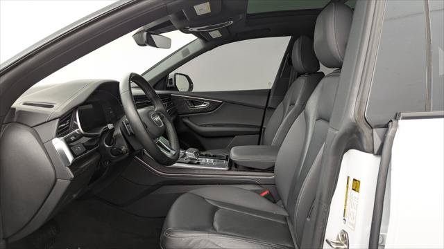 Used 2023 Audi Q8 Premium Plus w/ Premium Plus Package AWD/4WD image 14