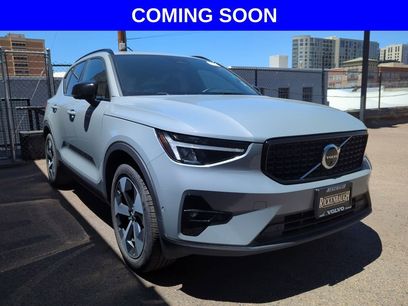 Used 2025 Volvo XC40 B5 Plus