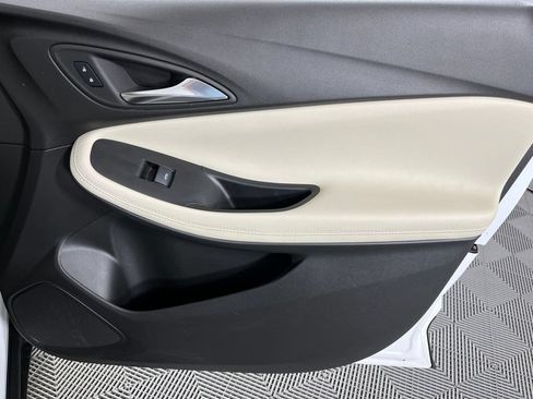 Certified 2023 Buick Encore GX Select FWD image 9
