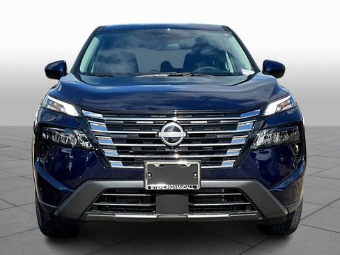 Used 2025 Nissan Rogue SV FWD image 3