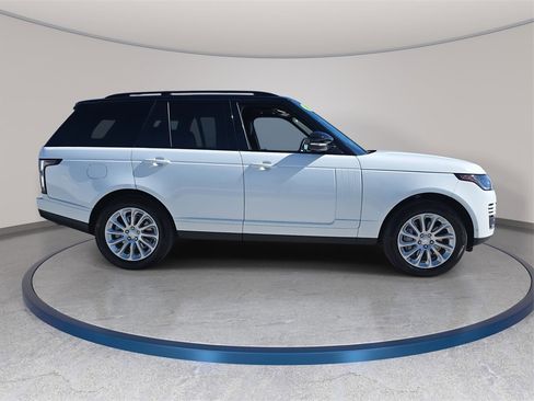 Used 2021 Land Rover Range Rover HSE image 5