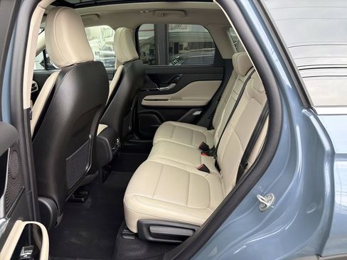 New 2026 Lincoln Corsair Premiere image 6