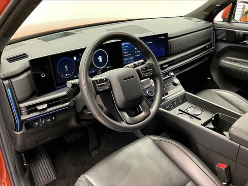 Certified 2025 Hyundai Santa Fe Calligraphy image 13