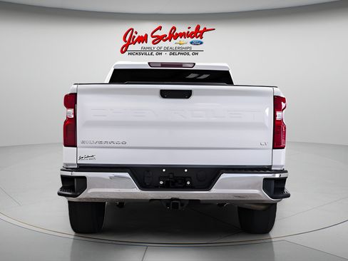 Used 2023 Chevrolet Silverado 1500 LT AWD/4WD image 5