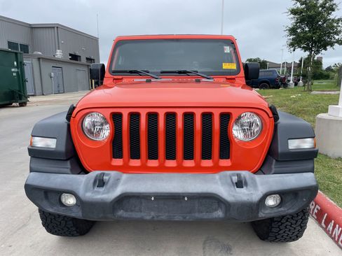 Used 2018 Jeep Wrangler Unlimited Sport S AWD/4WD image 2