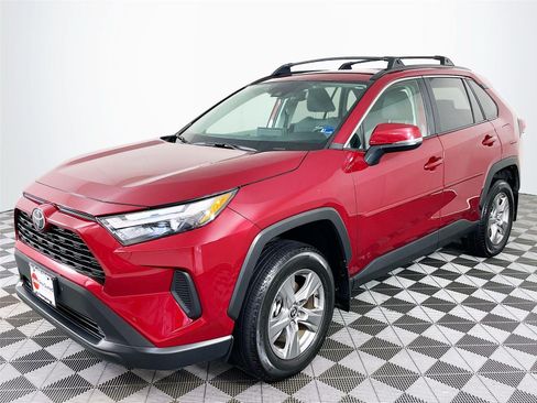 Used 2025 Toyota RAV4 XLE w/ Convenience Package AWD/4WD image 3