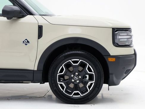 Used 2025 Ford Bronco Sport Outer Banks w/ Outer Banks Tech Package+ image 3