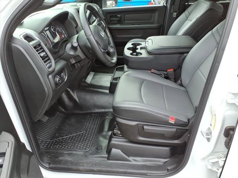 New 2026 RAM 2500 Tradesman w/ Chrome Appearance Group image 12