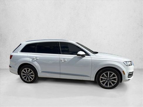 Used 2018 Audi Q7 3.0T Prestige AWD/4WD image 6