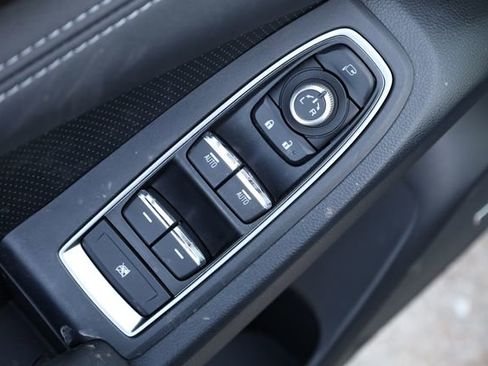 Used 2023 Subaru Ascent Touring AWD/4WD image 12