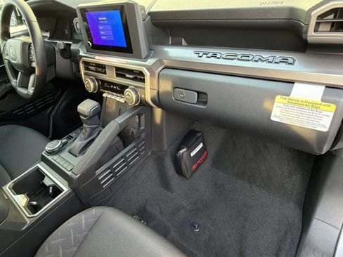 Used 2026 Toyota Tacoma SR5 AWD/4WD image 34