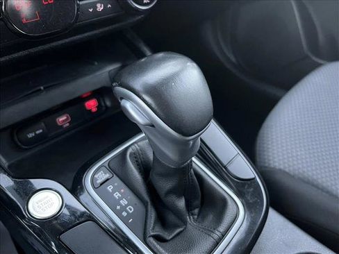 Used 2022 Kia Soul X-Line image 16