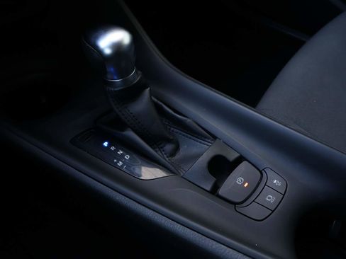 Used 2020 Toyota C-HR LE image 16