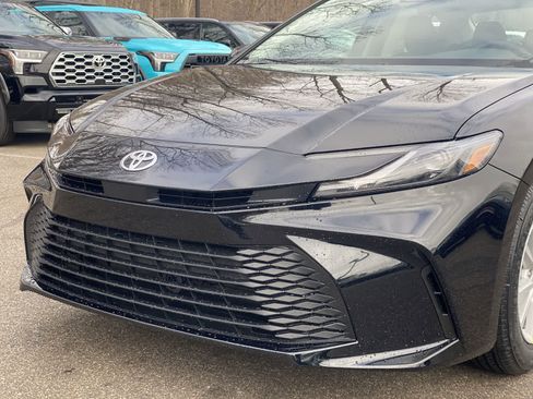 New 2026 Toyota Camry LE image 10