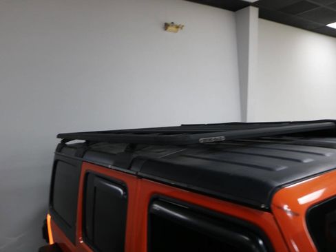 Used 2019 Jeep Wrangler Unlimited Sport image 29