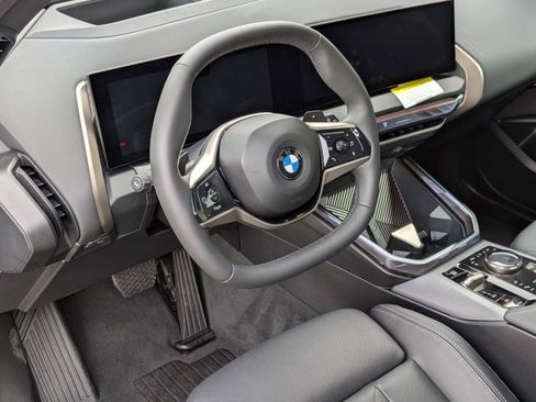 Used 2025 BMW X3 xDrive30i w/ Premium Package image 4