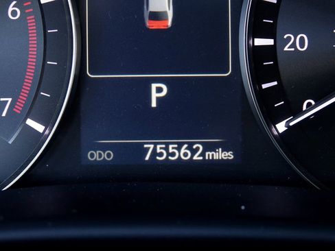 Used 2016 Lexus GS 200t image 40