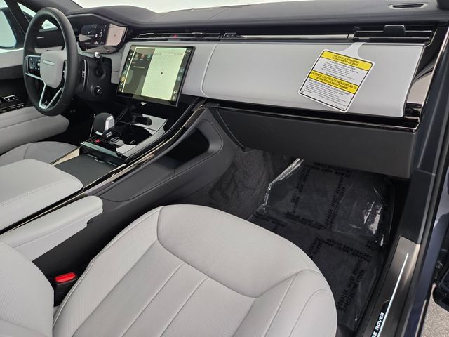 New 2026 Land Rover Range Rover Sport SE AWD/4WD image 18