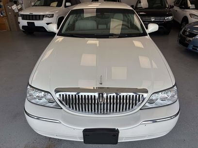 Used 2004 Lincoln Town Car Ultimate
