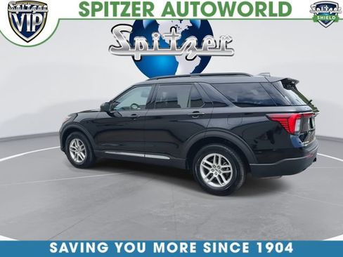 Used 2025 Ford Explorer Active AWD/4WD image 7