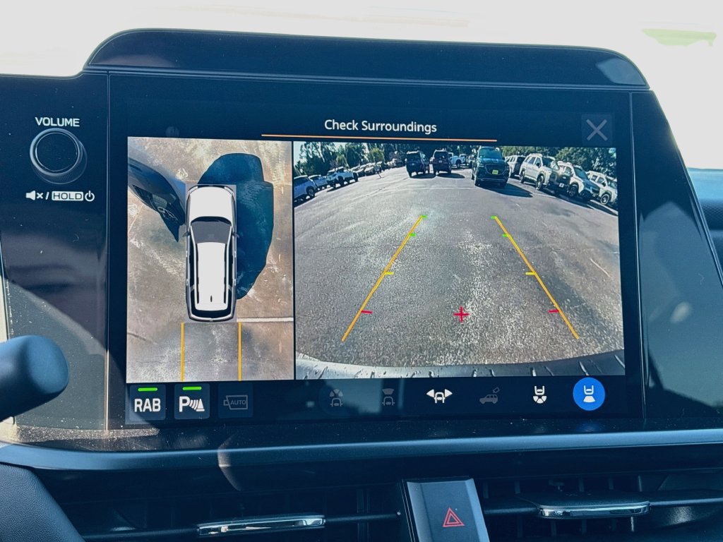 New 2026 Subaru Outback Touring AWD/4WD image 12