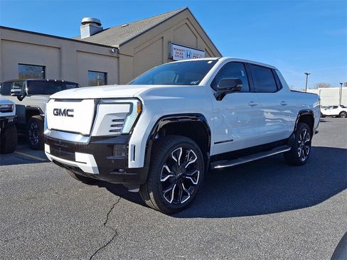 New 2025 GMC Sierra EV Denali image 2