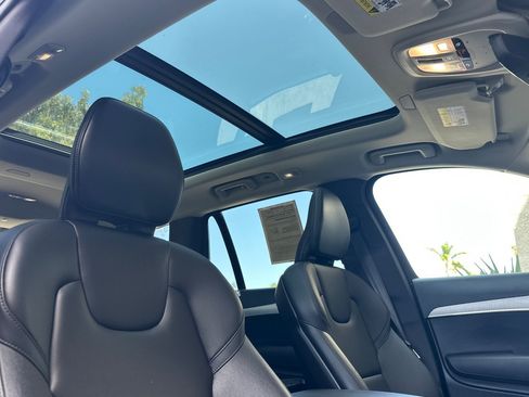 Certified 2025 Volvo XC90 B5 Core AWD/4WD image 19