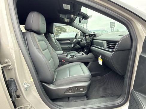New 2026 GMC Terrain AT4 w/ Convenience Package III AWD/4WD image 28