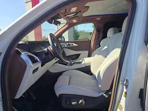 Used 2025 BMW XM AWD/4WD image 21