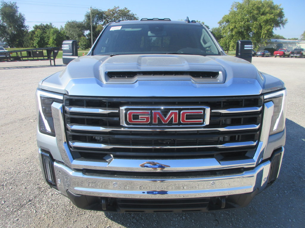 New 2026 GMC Sierra 3500 SLE w/ SLE Value Package AWD/4WD image 12
