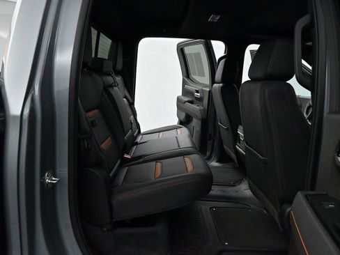 Used 2025 GMC Sierra 1500 AT4 w/ AT4 Premium Package AWD/4WD image 33