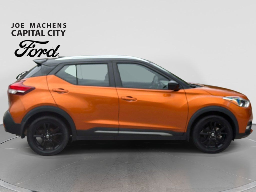 Used 2020 Nissan Kicks SR FWD image 3