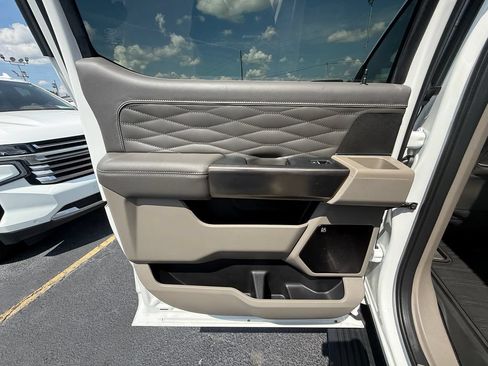 Used 2025 Ford F150 Platinum w/ Equipment Group 703A Plus AWD/4WD image 18