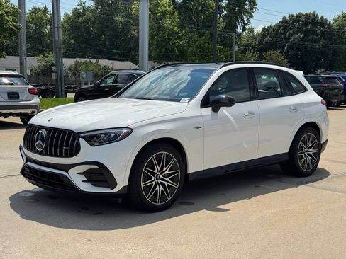 Used 2025 Mercedes-Benz GLC 43 AMG 4MATIC image 9