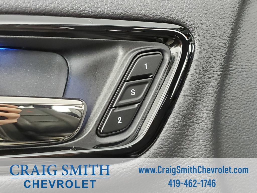 Used 2025 Dodge Durango R/T AWD/4WD image 11