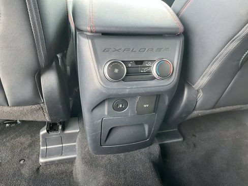 Used 2025 Ford Explorer ST-Line AWD/4WD image 26