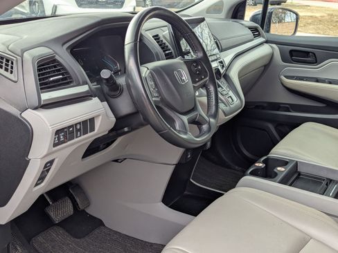 Used 2024 Honda Odyssey EX-L image 11