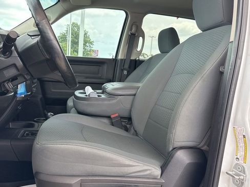 Used 2018 RAM 2500 Tradesman w/ Chrome Appearance Group image 10