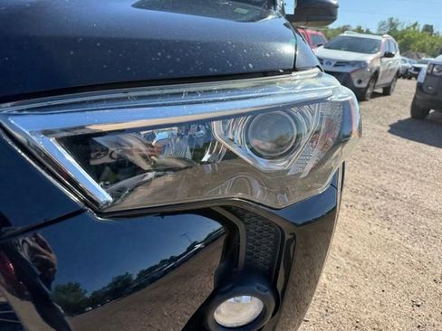 Used 2017 Toyota 4Runner TRD Off-Road AWD/4WD image 9