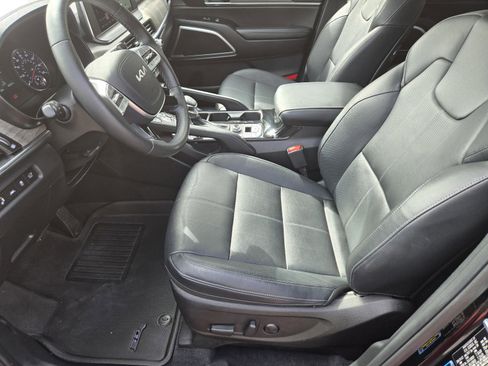 Certified 2022 Kia Telluride EX w/ EX Premium Package image 14